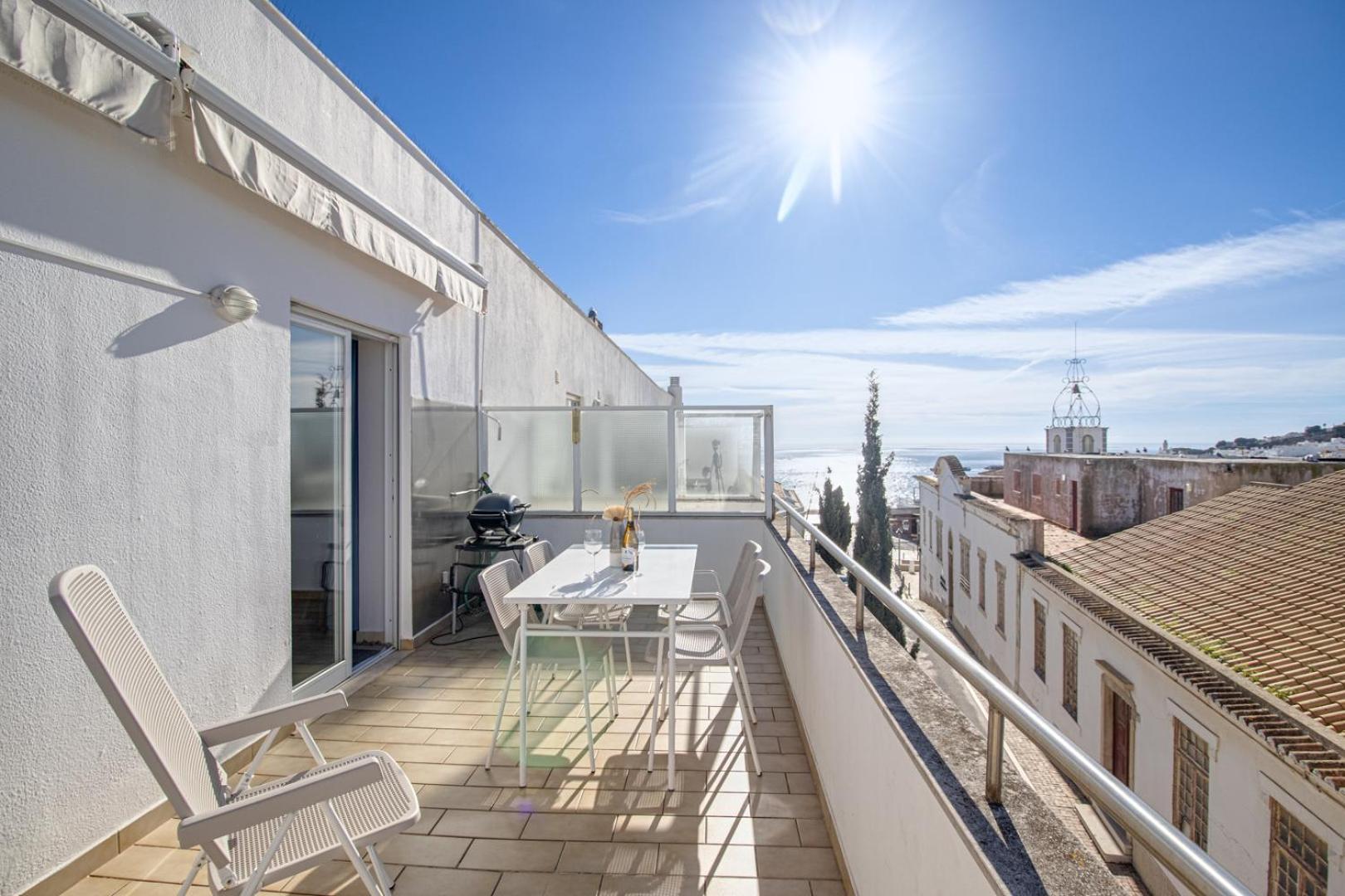 Old Town 2Br 50M Ocean W/ Ac Wi-Fi Parking Terrace Διαμέρισμα Αλμπουφέιρα Εξωτερικό φωτογραφία